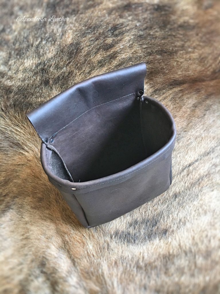 brown leather shell pouch